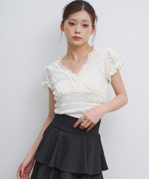 Leisure Convbi V‑neck топ с коротким рукавом