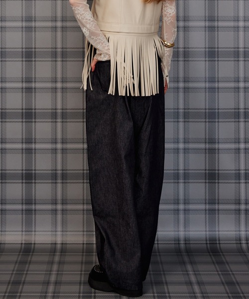 MAISON SPECIAL(メゾンスペシャル)の「Tuck Denim/タックデニム(デニムパンツ・レディース・ブルー/ブラック/ネイビー・34/36/38)」の14枚目の写真