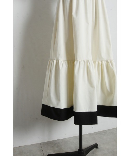 tocco closet(トッコ クローゼット)の「リブニットドッキングタフタ配色ワンピース(ワンピース・レディース・ブラック/アイボリー・M)」の9枚目の写真