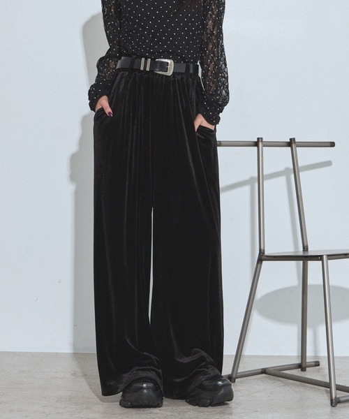 PAGEBOY(ページボーイ)の「クールベロアパンツ【接触冷感/ウエストゴム】(その他パンツ・レディース・ブラック/レオパード・FREE)」の2枚目の写真