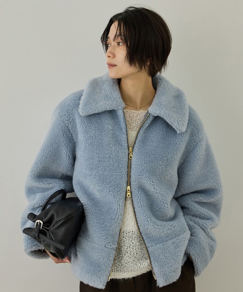 SALON adam et rope'(サロン アダム エ ロペ)の「【WEB限定】スタンドカラージップアップボアブルゾン / 軽量(ブルゾン・レディース・オフホワイト/ブラウン/サックスブルー・FREE)」の5枚目の写真
