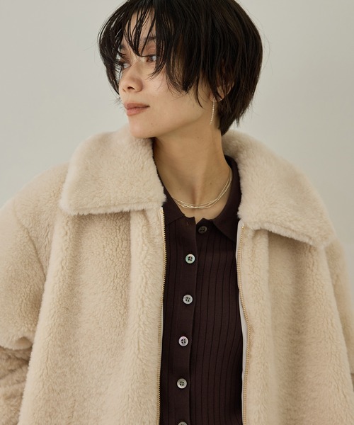 SALON adam et rope'(サロン アダム エ ロペ)の「【WEB限定】スタンドカラージップアップボアブルゾン / 軽量(ブルゾン・レディース・オフホワイト/ブラウン/サックスブルー・FREE)」の12枚目の写真