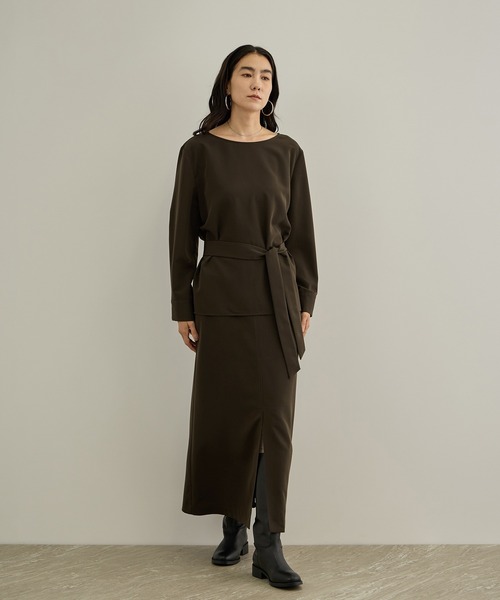 SALON adam et rope'(サロン アダム エ ロペ)の「【WEB限定】マットサテンセミフレアスカート / イージーケア・セットアップ対応(スカート・レディース・ブラウン/ブラック・FREE)」の3枚目の写真