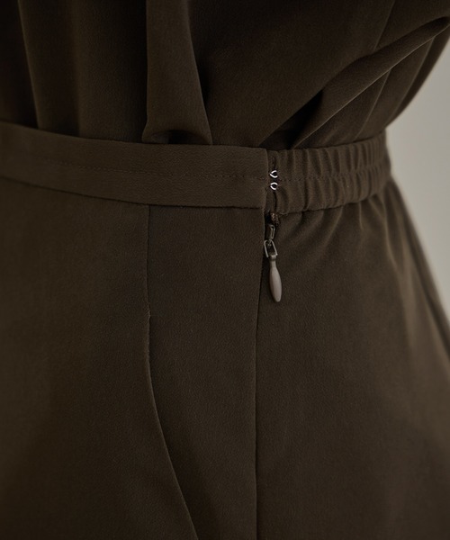 SALON adam et rope'(サロン アダム エ ロペ)の「【WEB限定】マットサテンセミフレアスカート / イージーケア・セットアップ対応(スカート・レディース・ブラウン/ブラック・FREE)」の15枚目の写真