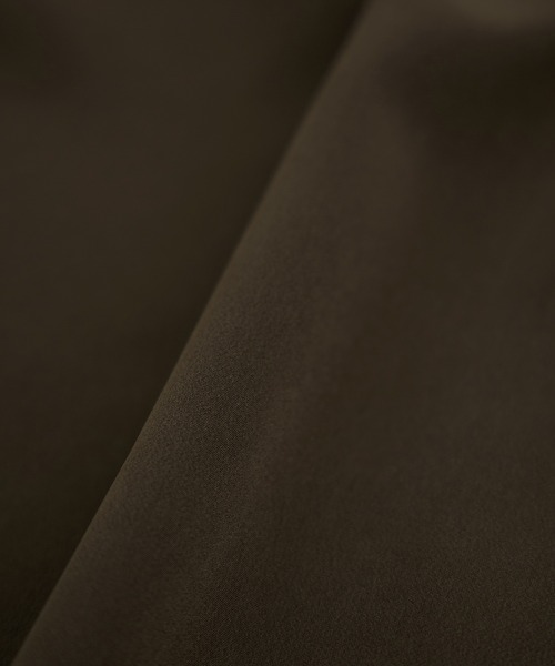 SALON adam et rope'(サロン アダム エ ロペ)の「【WEB限定】マットサテンセミフレアスカート / イージーケア・セットアップ対応(スカート・レディース・ブラウン/ブラック・FREE)」の18枚目の写真
