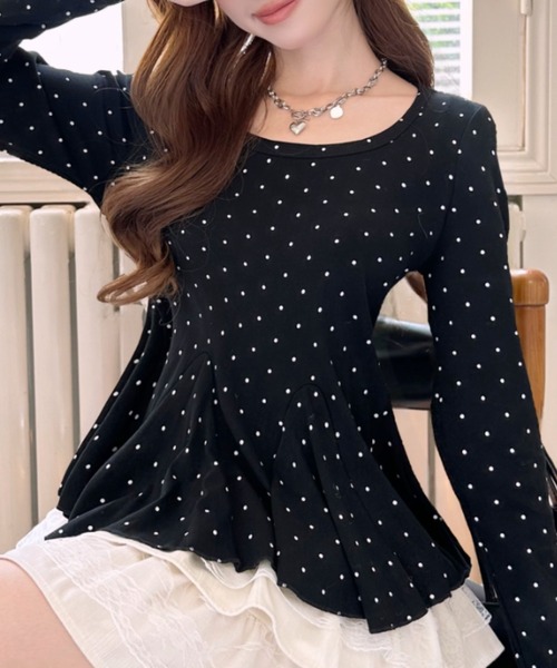 Ada.(エイダ)の「ピンドット柄 Uネック ペプラム カットソー(Tシャツ/カットソー・レディース・グレー/ブラック/ホワイト/ブラウン・FREE)」の2枚目の写真