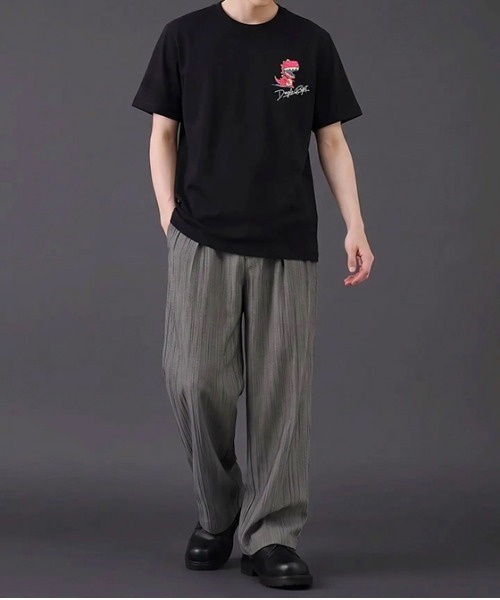 revertical(リバーティカル)の「ダイナソー キャラクター アートグラフィック バックプリント 半袖Tシャツ(Tシャツ/カットソー・メンズ・ピンク/ブラック/ホワイト・MEDIUM/LARGE)」の17枚目の写真