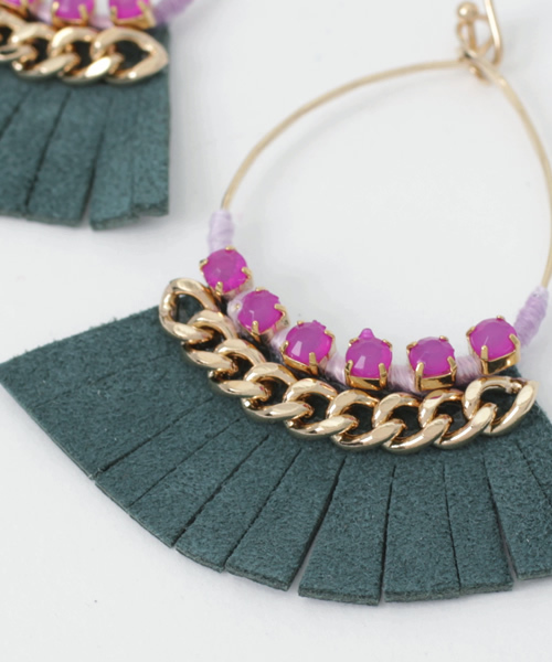 Discoat Parisien（ディスコートパリシアン）の「ストーンチェーンタッセルピアス（ピアス（両耳用）・レディース・グリーン/その他21・ﾌﾘ-）」の4枚目の写真