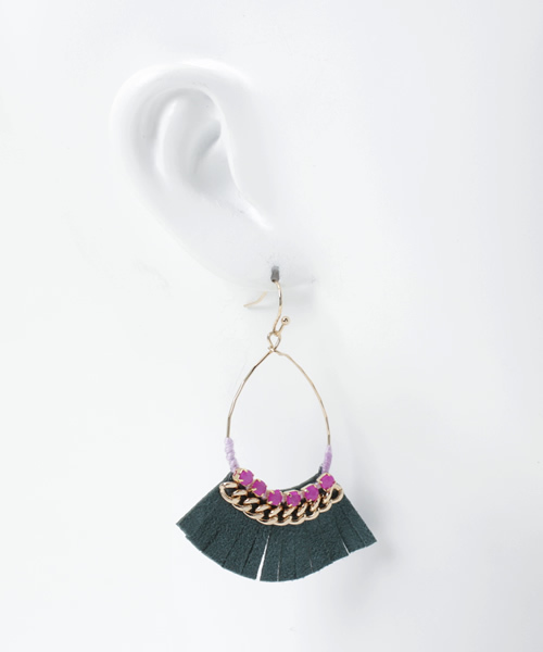 Discoat Parisien（ディスコートパリシアン）の「ストーンチェーンタッセルピアス（ピアス（両耳用）・レディース・グリーン/その他21・ﾌﾘ-）」の7枚目の写真