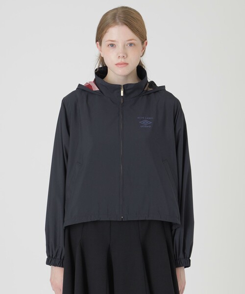 BLUE LABEL CRESTBRIDGE(ブルーレーベルクレストブリッジ)の「【umbro】フーデットブルゾン(ブルゾン・レディース・ダークネイビー/ホワイト系その他・38/36)」の11枚目の写真