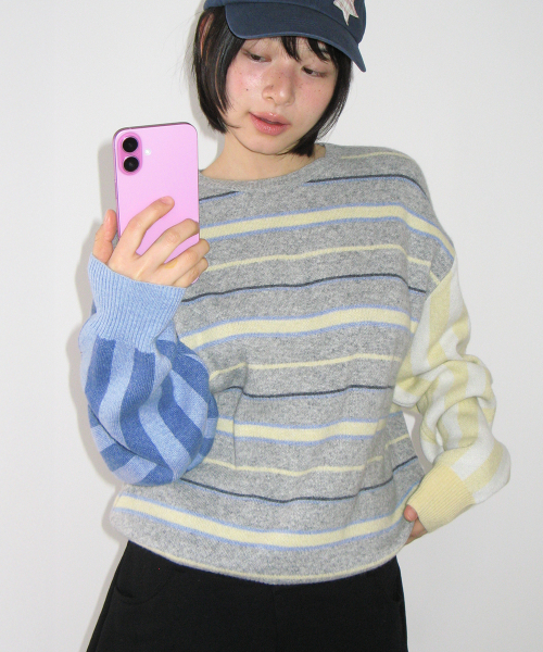 RONRON（ロンロン）の「MULTI STRIPE OVERSIZED KNIT GREY（ニット/セーター・レディース・その他・FREE）」の4枚目の写真