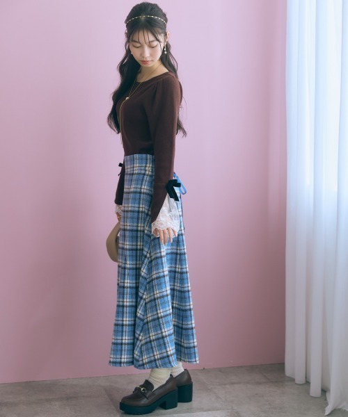 marun(マルン)の「<大きいサイズ>ボートネックフレア袖レースニットトップス marun(ニット/セーター・レディース・ブラウン/ピンク・L/LL/3L/4L/5L)」の18枚目の写真