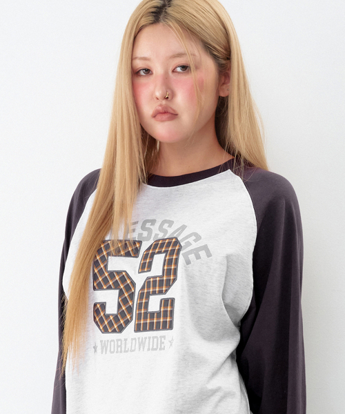 AMESWORLDWIDE（アメスワールドワイド）の「52 チェックアプリケ ラグラン長袖Tシャツ ライトグレー（Tシャツ/カットソー・レディース・その他・SMALL/MEDIUM/LARGE）」の4枚目の写真