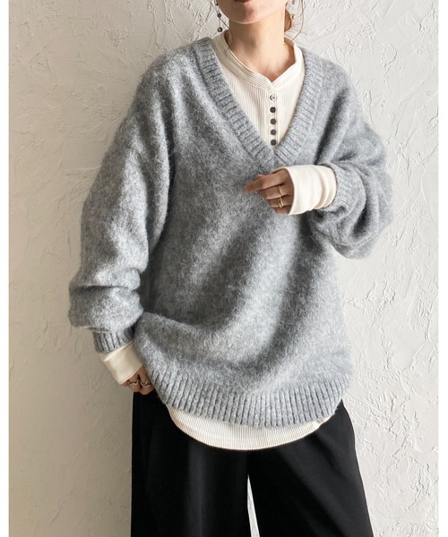 She's Closet(シーズクローゼット)の「長袖 ボリュームスリーブ オーバーサイズ サーマルヘンリーネック ロンT ロングTシャツ(Tシャツ/カットソー・レディース・ブラウン/アイボリー/ブラック/杢グレー・FREE)」の13枚目の写真
