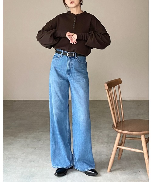 She's Closet(シーズクローゼット)の「長袖 ボリュームスリーブ オーバーサイズ サーマルヘンリーネック ロンT ロングTシャツ(Tシャツ/カットソー・レディース・ブラウン/アイボリー/ブラック/杢グレー・FREE)」の16枚目の写真
