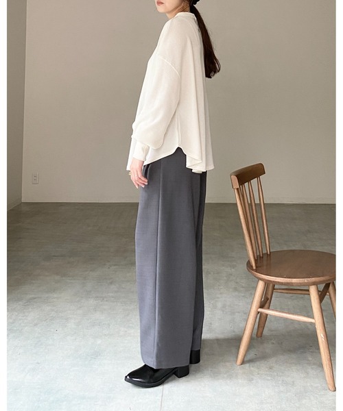 She's Closet(シーズクローゼット)の「長袖 ボリュームスリーブ オーバーサイズ サーマルヘンリーネック ロンT ロングTシャツ(Tシャツ/カットソー・レディース・ブラウン/アイボリー/ブラック/杢グレー・FREE)」の22枚目の写真