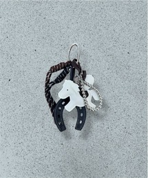 THEODORIC.dy（セオドリックディ）の「ミックスモチーフ バッグ＆キーチャーム / クロワッサン＆ホース（ネックレス）」