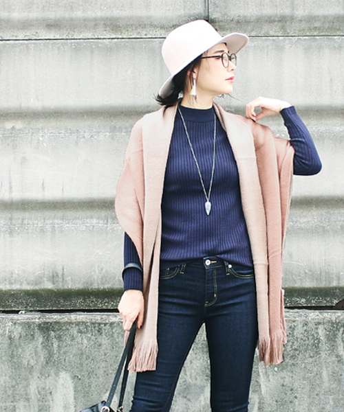 reca(レカ)の「ふんわりカシミアタッチ◇リバーシブル大判ストール(ストール/ショール・レディース・アイボリー/ダークグレー/ライトグレー/キャメル/ミント/ベージュ系その他/レッド系その他/ブルー系その他/ブルー系その他2・FREE)」の10枚目の写真