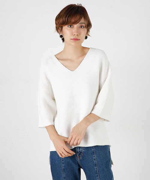 MOUSSY（マウジー）の「V/N LOOSE POK（ニット/セーター・レディース・キャメル/レッド/ライトブラック/オフホワイト・FREE）」の2枚目の写真