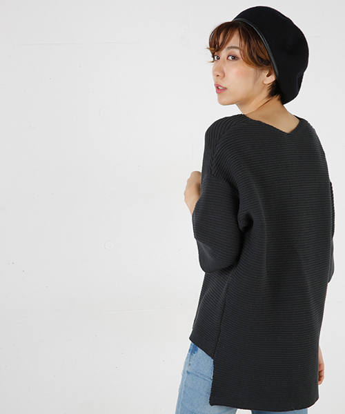 MOUSSY（マウジー）の「V/N LOOSE POK（ニット/セーター・レディース・キャメル/レッド/ライトブラック/オフホワイト・FREE）」の3枚目の写真