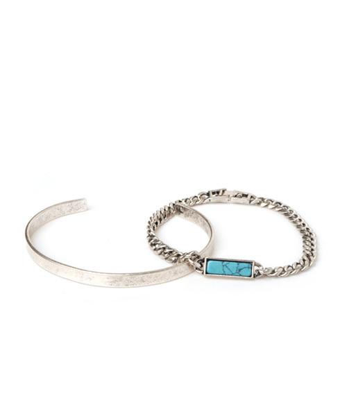 colleca la(コレカラ)の「ストーンブレスレット&メタルバングルセット(バングル/リストバンド・レディース・ゴールド/シルバー・フリ-)」の1枚目の写真