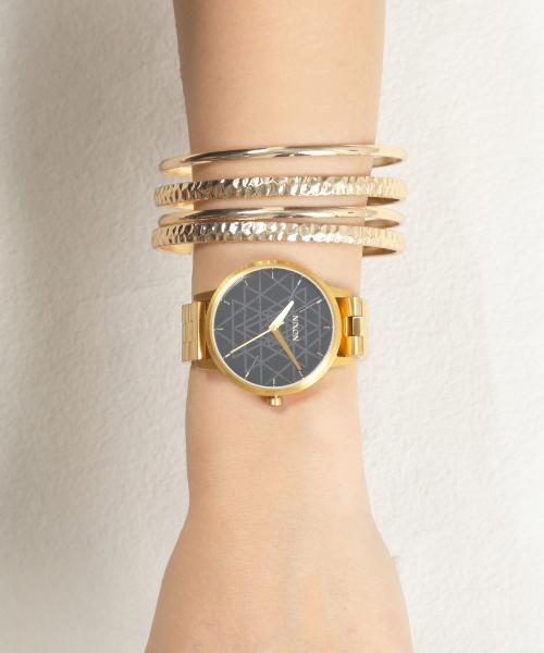 NIXON(ニクソン)の「THE KENSINGTON(アナログ腕時計・レディース・ホワイト×ゴールド/ピンクゴールド/ゴールド/その他/ゴールド系その他/ホワイトゴールド/その他1/インディゴブルー/その他2/ブラック×ゴールド/ピンク系その他/ブラック/その他3/ネイビー/ブルー系その他/その他4/その他5/ゴールド系その他2/シルバー×ゴールド・FREE)」の15枚目の写真