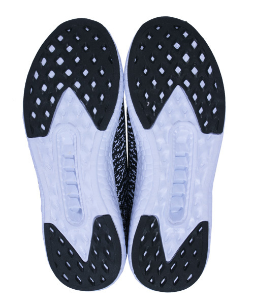 8(eight)(エイト)の「ニットMIX ミッドカットスニーカー(スニーカー・メンズ・ブラック×レッド/ブラック×ホワイト/ブラック×グレー・27.0cm/28.0cm/26.0cm/25.0cm/26.5cm/25.5cm)」の11枚目の写真