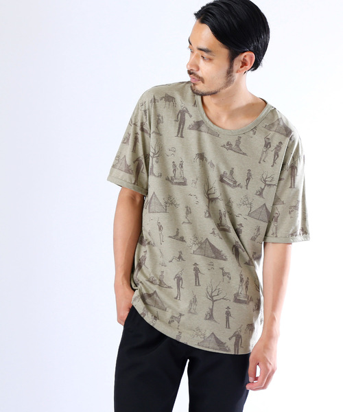 MONO-MART（モノマート）の「グラフィック デザイン Tシャツ オーバーサイズ カットソー（Tシャツ/カットソー・メンズ・グレー系その他2/グレー系その他3/グレー系その他4/グリーン系その他/グリーン系その他2/ホワイト系その他5/グレー系その他/ブルー系その他2/ブルー系その他3/ブルー系その他4/ブルー系その他5/ブルー系その他/ホワイト系その他/ホワイト系その他3/ベージュ系その他/ホワイト系その他2/ホワイト系その他4/イエロー系その他2/ホワイト系その他6/ホワイト系その他7/イエロー系その他/グレー系その他5/ブルー系その他6・FREE/フリー）」の14枚目の写真