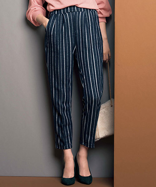 GeeRA(ジーラ)の「センタープレス風ストレッチテーパードパンツ(その他パンツ・レディース・ブラック/ブラウン系その他/ストライプ/ブラック系その他/ブルー系その他・LARGE/SMALL/MEDIUM/X-LARGE)」の4枚目の写真