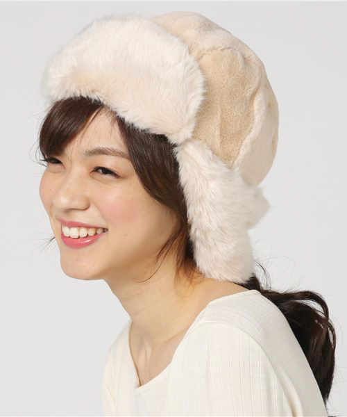 MERLOT（メルロー）の「フライトファーキャップ034-1437（キャップ・レディース・アイボリー/ブラック/キャメル・FREE）」の2枚目の写真