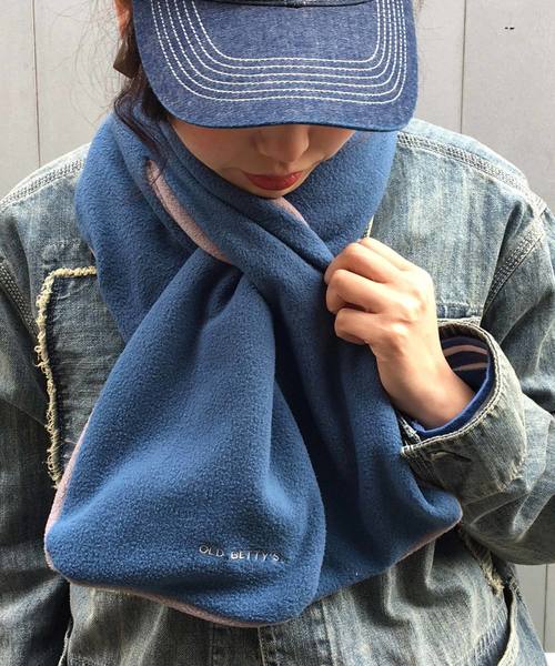 OLD BETTY'S（オールドベティーズ）の「Fleece Muffler/フリースマフラー（マフラー・レディース・レッド/ボルドー/グリーン/ブルー・FREE）」の3枚目の写真