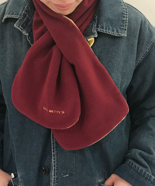 OLD BETTY'S（オールドベティーズ）の「Fleece Muffler/フリースマフラー（マフラー・レディース・レッド/ボルドー/グリーン/ブルー・FREE）」の4枚目の写真