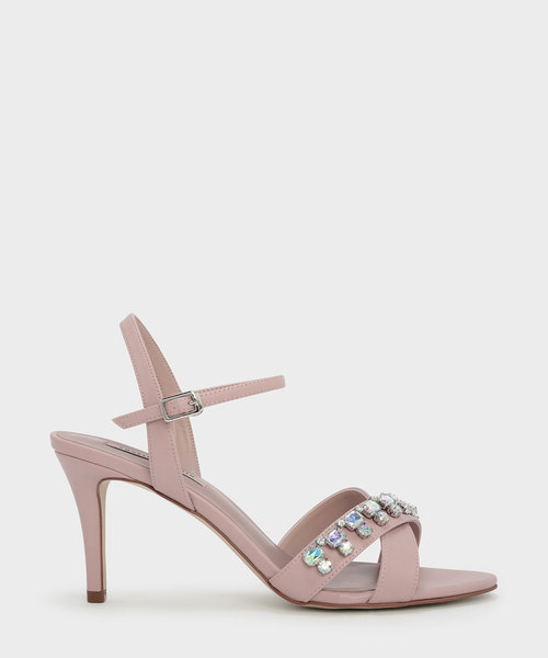 CHARLES & KEITH(チャールズ & キース)の「エンベリッシュクリスクロスサンダル / EMBELLISHED CRISS CROSS SANDALS(サンダル・レディース・ブラック/イエロー/アイボリー・24.5cm/25cm/23cm/23.5cm/22.5cm)」の3枚目の写真