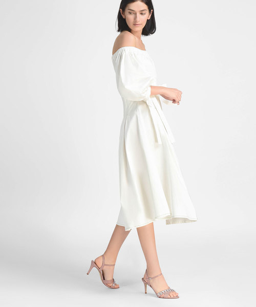 CHARLES & KEITH(チャールズ & キース)の「エンベリッシュクリスクロスサンダル / EMBELLISHED CRISS CROSS SANDALS(サンダル・レディース・ブラック/イエロー/アイボリー・24.5cm/25cm/23cm/23.5cm/22.5cm)」の15枚目の写真