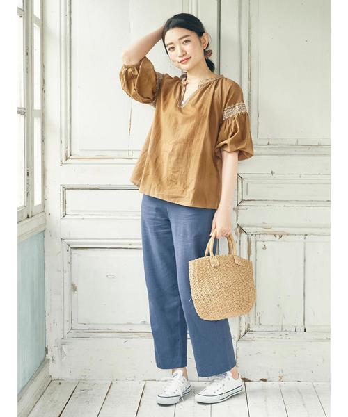 earth music&ecology(アースミュージックアンドエコロジー)の「・クロスステッチ刺繍ブラウス ●(シャツ/ブラウス・レディース・アイボリー/ブラック/ライトブラウン/テラコッタ・FREE)」の13枚目の写真