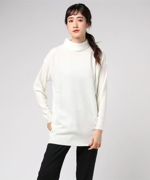 KOBE LETTUCE（コウベレタス）の「選べるドロップショルダーカシミアタッチニットトップス（ニット/セーター・レディース・ホワイト系その他/ブラック系その他/グレー系その他/ベージュ系その他/グリーン系その他/ブルー系その他/イエロー系その他/レッド系その他/ホワイト系その他2/ホワイト系その他3/ホワイト系その他4/ホワイト系その他5/ホワイト系その他6/ブラック系その他2/ブラック系その他3/ブラック系その他4/ブラック系その他5/ブラック系その他6/グレー系その他2/グレー系その他3/グレー系その他4/グレー系その他5/グレー系その他6/ベージュ系その他2/ベージュ系その他3/ベージュ系その他4/ベージュ系その他5/ベージュ系その他6/グリーン系その他2/グリーン系その他3/グリーン系その他4/グリーン系その他5/グリーン系その他6/ブルー系その他2/ブルー系その他3/ブルー系その他4/ブルー系その他5/ブルー系その他6/イエロー系その他2/イエロー系その他3/イエロー系その他4/イエロー系その他5/イエロー系その他6/レッド系その他2/レッド系その他3/レッド系その他4/レッド系その他5/レッド系その他6/ベージュ系その他7/グリーン系その他7/ブルー系その他7/レッド系その他7/イエロー系その他7/ホワイト系その他7/ブラック系その他7/グレー系その他7/ワイン/グレイッシュベージュ/チャコール/ダークネイビー/その他1/その他/ブラック/ダークグリーン・FREE）」の2枚目の写真