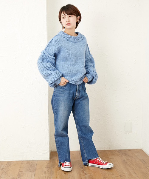 And A(アンドエー)の「And A アンドエー / 手編みペルークルーネックプルオーバーニット ハンドメイド(ニット/セーター・レディース・ホワイト/ライトブルー/パープル・FREE)」の3枚目の写真