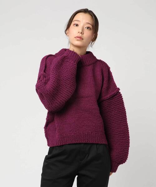 And A(アンドエー)の「And A アンドエー / 手編みペルークルーネックプルオーバーニット ハンドメイド(ニット/セーター・レディース・ホワイト/ライトブルー/パープル・FREE)」の1枚目の写真