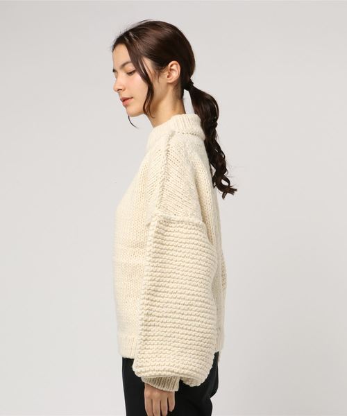 And A(アンドエー)の「And A アンドエー / 手編みペルークルーネックプルオーバーニット ハンドメイド(ニット/セーター・レディース・ホワイト/ライトブルー/パープル・FREE)」の17枚目の写真