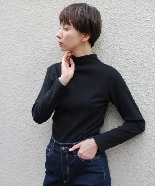 PAGEBOY(ページボーイ)の「起毛リブタートルトップス(ニット/セーター・レディース・ブラック/ダークブラウン/オフホワイト/ボルドー・FREE)」の3枚目の写真