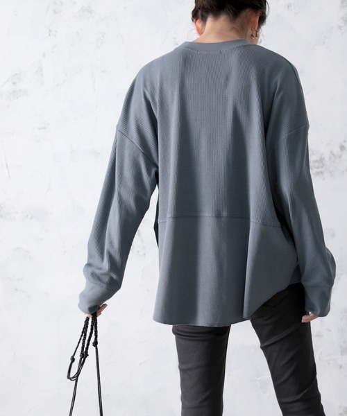 classicalelf（クラシカルエルフ）の「ラウンドヘム長袖サーマルロングTシャツ（Tシャツ/カットソー・レディース・ブラック/グレー/モカ/オフホワイト/ベージュ/ライトカーキ/グレイッシュブルー/モスグリーン・LARGE/MEDIUM/X-LARGE）」の8枚目の写真