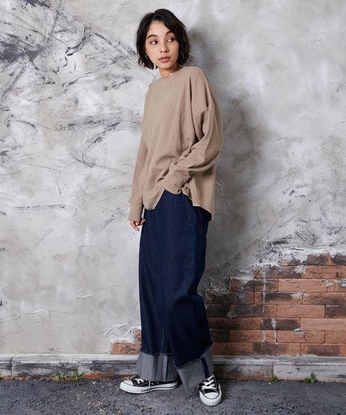 classicalelf（クラシカルエルフ）の「ラウンドヘム長袖サーマルロングTシャツ（Tシャツ/カットソー・レディース・ブラック/グレー/モカ/オフホワイト/ベージュ/ライトカーキ/グレイッシュブルー/モスグリーン・LARGE/MEDIUM/X-LARGE）」の19枚目の写真