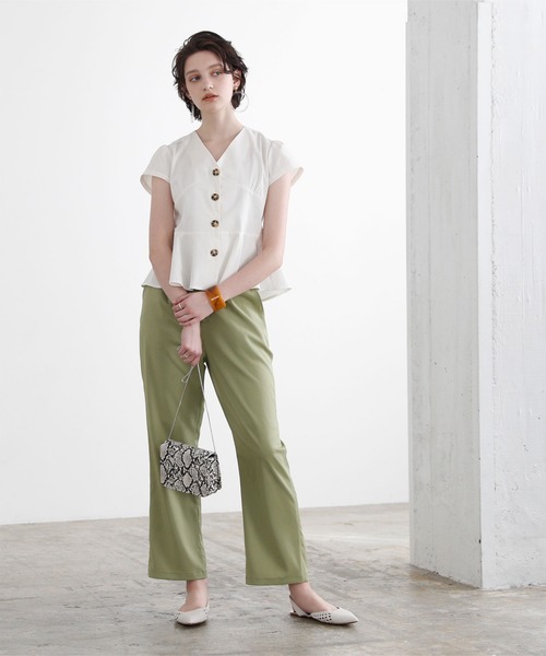 titivate（ティティベイト）の「ﾌﾚﾝﾁｽﾘｰﾌﾞﾍﾟﾌﾟﾗﾑﾌﾞﾗｳｽ（シャツ/ブラウス・レディース・オフホワイト/ブラック/ベージュ・S/M/L）」の19枚目の写真