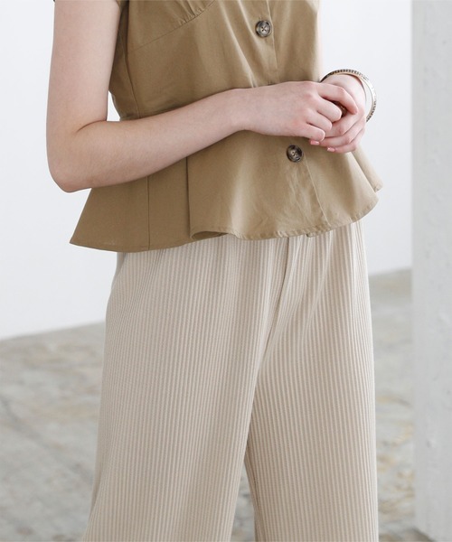 titivate（ティティベイト）の「ﾌﾚﾝﾁｽﾘｰﾌﾞﾍﾟﾌﾟﾗﾑﾌﾞﾗｳｽ（シャツ/ブラウス・レディース・オフホワイト/ブラック/ベージュ・S/M/L）」の17枚目の写真