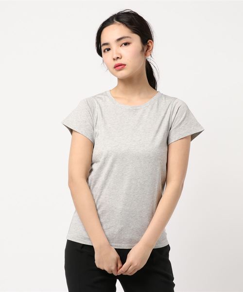 AMERICAN HOLIC（アメリカンホリック）の「UネックベーシックTEE＊（Tシャツ/カットソー・レディース・チャコールグレー/サックスブルー/イエロー/カーキ/ベージュ系その他/オフホワイト/グレー系その他/ピンク・M/S/L）」の3枚目の写真