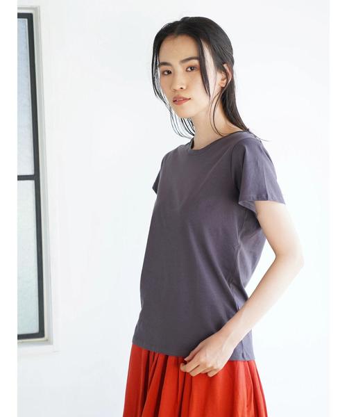 AMERICAN HOLIC（アメリカンホリック）の「UネックベーシックTEE＊（Tシャツ/カットソー・レディース・チャコールグレー/サックスブルー/イエロー/カーキ/ベージュ系その他/オフホワイト/グレー系その他/ピンク・M/S/L）」の20枚目の写真