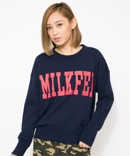 MILKFED.(ミルクフェド)の「SWEAT CREW TOP (スウェットトップ/クルーネック/ビッグロゴ)(スウェット・レディース・アッシュグレー/ネイビー・MEDIUM/SMALL)」の2枚目の写真