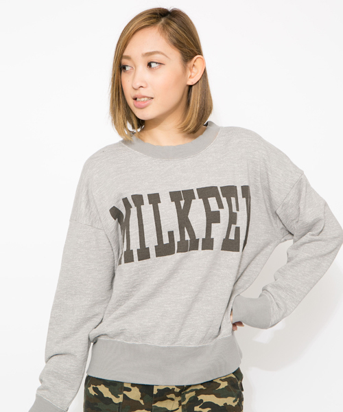 MILKFED.(ミルクフェド)の「SWEAT CREW TOP (スウェットトップ/クルーネック/ビッグロゴ)(スウェット・レディース・アッシュグレー/ネイビー・MEDIUM/SMALL)」の1枚目の写真