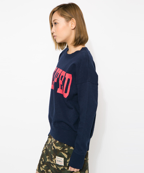 MILKFED.(ミルクフェド)の「SWEAT CREW TOP (スウェットトップ/クルーネック/ビッグロゴ)(スウェット・レディース・アッシュグレー/ネイビー・MEDIUM/SMALL)」の4枚目の写真