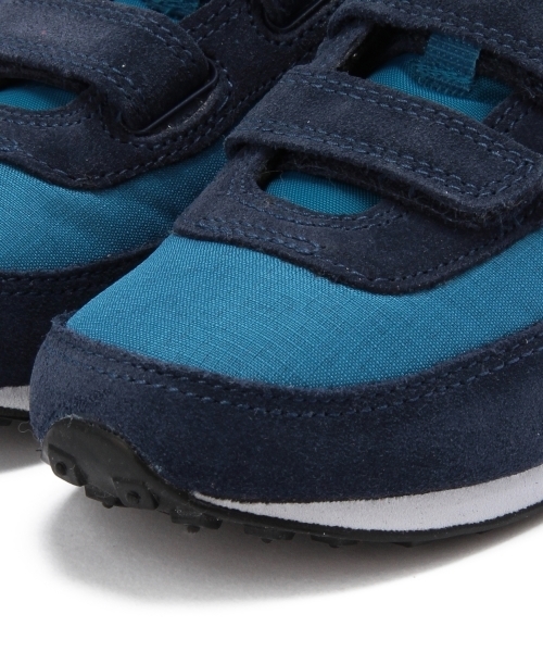 green label relaxing（グリーンレーベルリラクシング）の「NIKEエリートTD15cm～16cm ◆（スニーカー・キッズ・ダークグレー/ネイビー・16cm/15cm）」の5枚目の写真